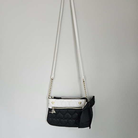 Small Betsey  Jonhson handbag, black bow - Picture 2 of 6